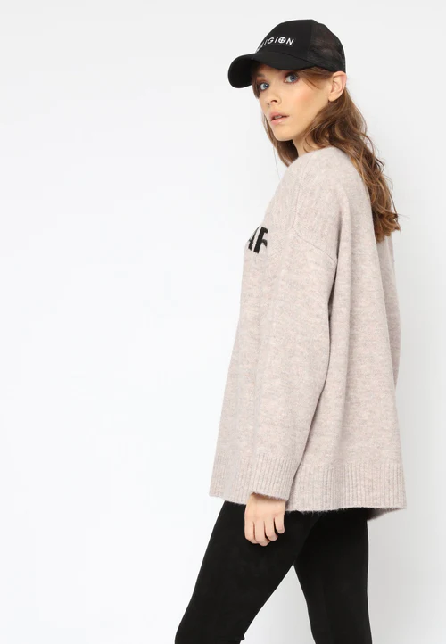 Jersey Rebelde Religion